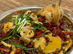 -乡土特色.冷锅鱼.牦牛肉汤锅