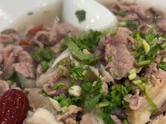 -犇逸·乐山跷脚牛肉·四川现炒(览海店)