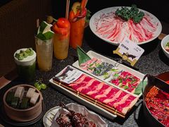-三出山火锅(南京万象天地店)