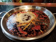 牛油红锅（小）-好汉锅园林秘制老火锅 柴火霸王鸡(金沙店)