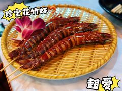 -鲜入围煮花胶鸡海鲜火锅