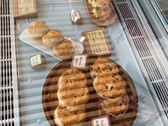 -SKROLL卡特司库·蛋糕定制·生吐司·司康(古北程家桥店)