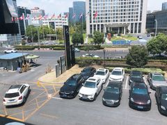 -杭州中升之星奔驰4S店(滨江店)