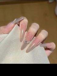 -赢韵美甲美睫瑞士净斑中心