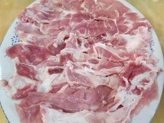天衣無縫拚一兩肉-华哥新鲜猪精品美食
