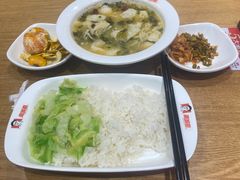 -南城香·饭香串香馄饨香(青年路店)