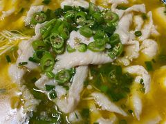 酸汤鸡片-渝神川味馆(天盛店)