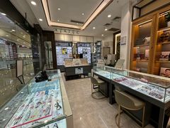 -回瑞眼镜·蔡司·依视路官方授权店(广益路万达店)