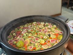 无花果脆皮鸡煲-吴秋芳鸡煲(江南西店)