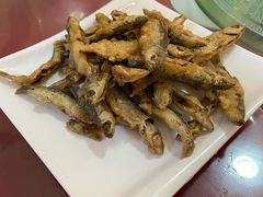 炸水库小鱼儿-遇见小院—虹鳟鱼•农家菜(怀柔店)