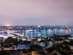 -加拉达石塔