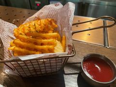美式炸薯派对-MR.ROCKY洛奇先生RESTAURANT&BAR(宝安壹方城店)