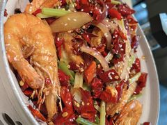 香辣凤爪虾煲-吕氏疙瘩汤·海鲜新鲁菜(凯德mall新都心店)