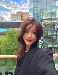 -构想时尚发型会所