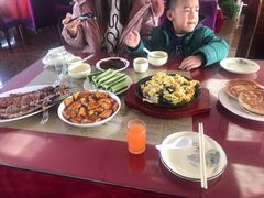 -北京龙庆四季香农家饭庄·灶台鱼·碳烤虹鳟鱼(龙庆峡店)