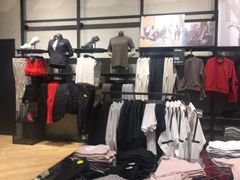 -NIKE品牌体验店(南京东路店)
