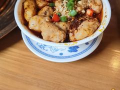 -炉小二铜锅牛蛙•川湘菜(三里屯店)