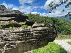 -梭布垭石林景区