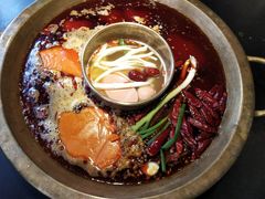 鸳鸯锅底-王婆乔鲜鱼自助火锅(蜀汉路店)