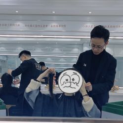 -镁连社·美联社