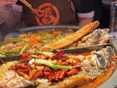 -鸣记脆皮烤鱼·海鲜烤鱼(三八广场店)
