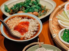 -包整·丝娃娃(一览甲秀楼风景店)