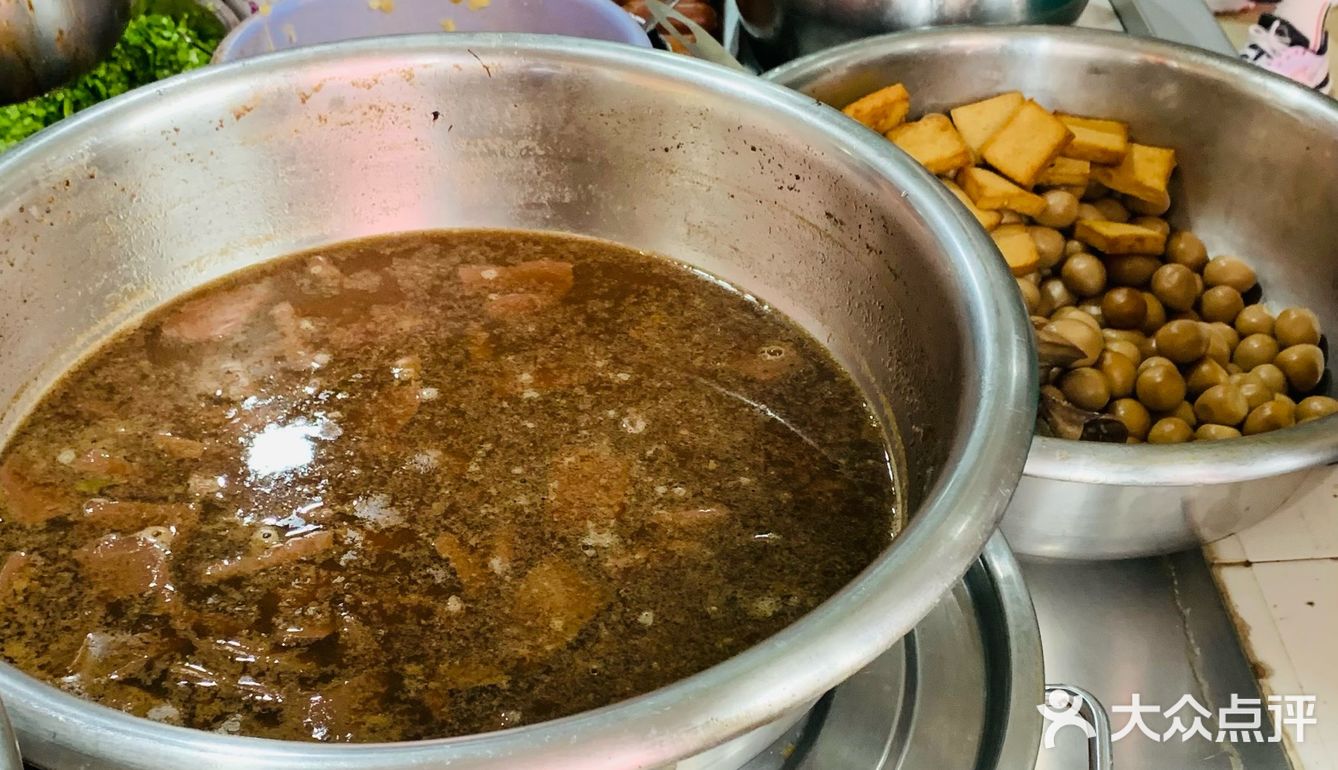 大碗7元,小碗5元的豆花粉丝