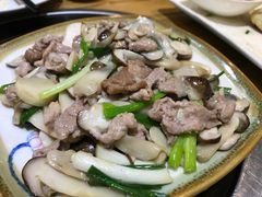 松茸炒肉-妈妈的味道(和顺古镇店)