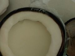 -志龙皇冠吃货椰子铺