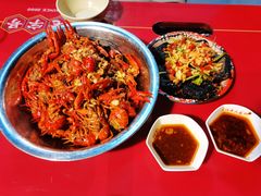 -琥珀老六龙虾(四里河店)