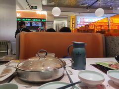 -黄记煌三汁焖锅(新佳丽江汉路店)