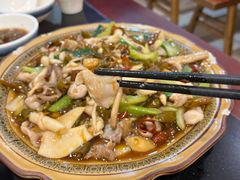 -老来福·非遗酸汤兔(凯旋路店)