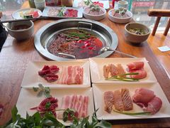 -城墙拐拐火锅(三峡广场黑金冠店)