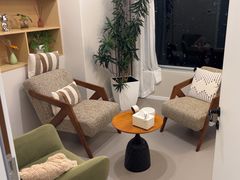 -壹点灵·心理咨询中心(中山公园店)
