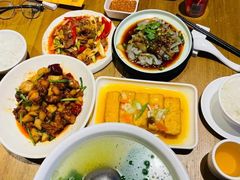 -隔壁老王·家常云南菜(花巷店)