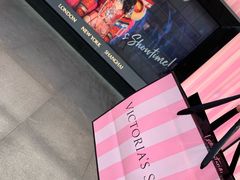 -Victoria's Secret(杭州湖滨银泰in77店)