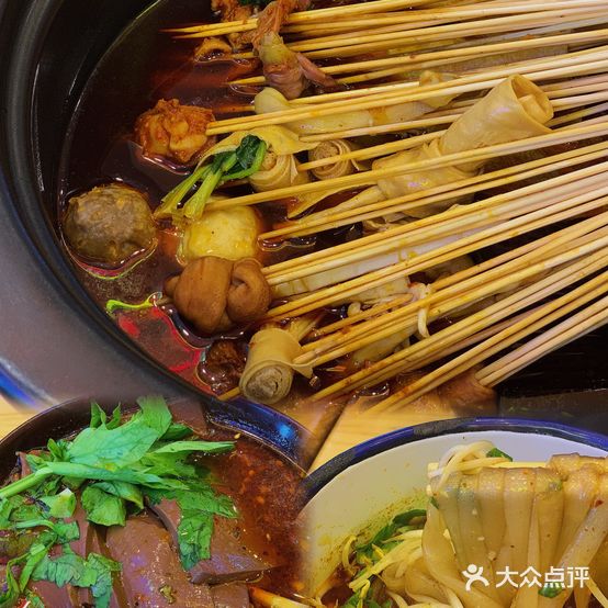 资格老味道老成都沾花砂锅串串(商品街三巷店)