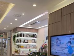 -维乐口腔(美维云门诊陆家嘴店)