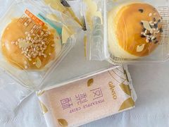 莲蓉松子味蛋黄酥-GANSO元祖食品(滨湖万达店)