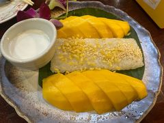 -Dang restaurant (patong phuket)