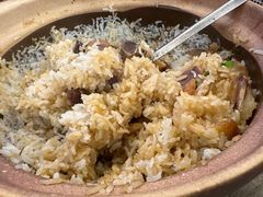 招牌腊味煲仔饭-美极鲜食坊(宝安南路店)