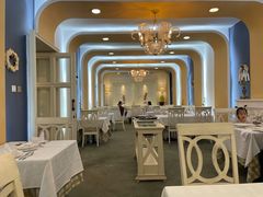 大堂-成桂西餐厅·42年的味道(五大道疙瘩楼店)