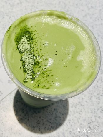 轻松喝春天的味道，价格被打下来的喜茶很好啊