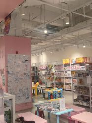 -嗨本可潮玩仓(大兴大悦春风里店)