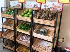 -丹江口渔村·湘味厨房(桃园店)
