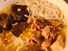 鸡肉米线-文山荷鲜居(翠湖店)