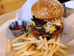 培根芝士汉堡-Twin Tails Brewpub双尾精酿餐吧(八坼店)