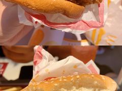 珍萃麦辣鸡腿汉堡-麦当劳(静安寺店)
