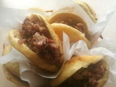 浓香驴肉火烧-闫家驴肉老店(华电一校店)