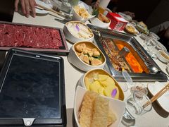 -海底捞火锅鲜切牛肉主题店(长寿路店)